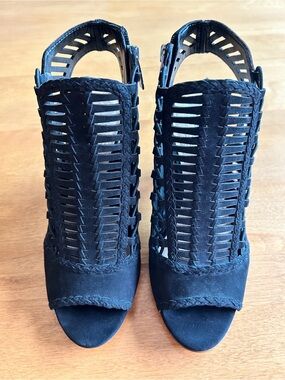 Vince Camuto Eshantel Black Suede Woven Open-Toe Heels Size 7  WORN ONCE!